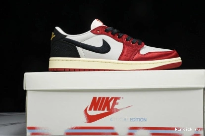 Room Home Trophy Low Jordan 1 OG Retro 1029